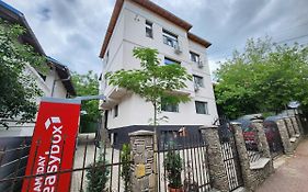 New House In Ultra Center Near Iulius & Palas Mall